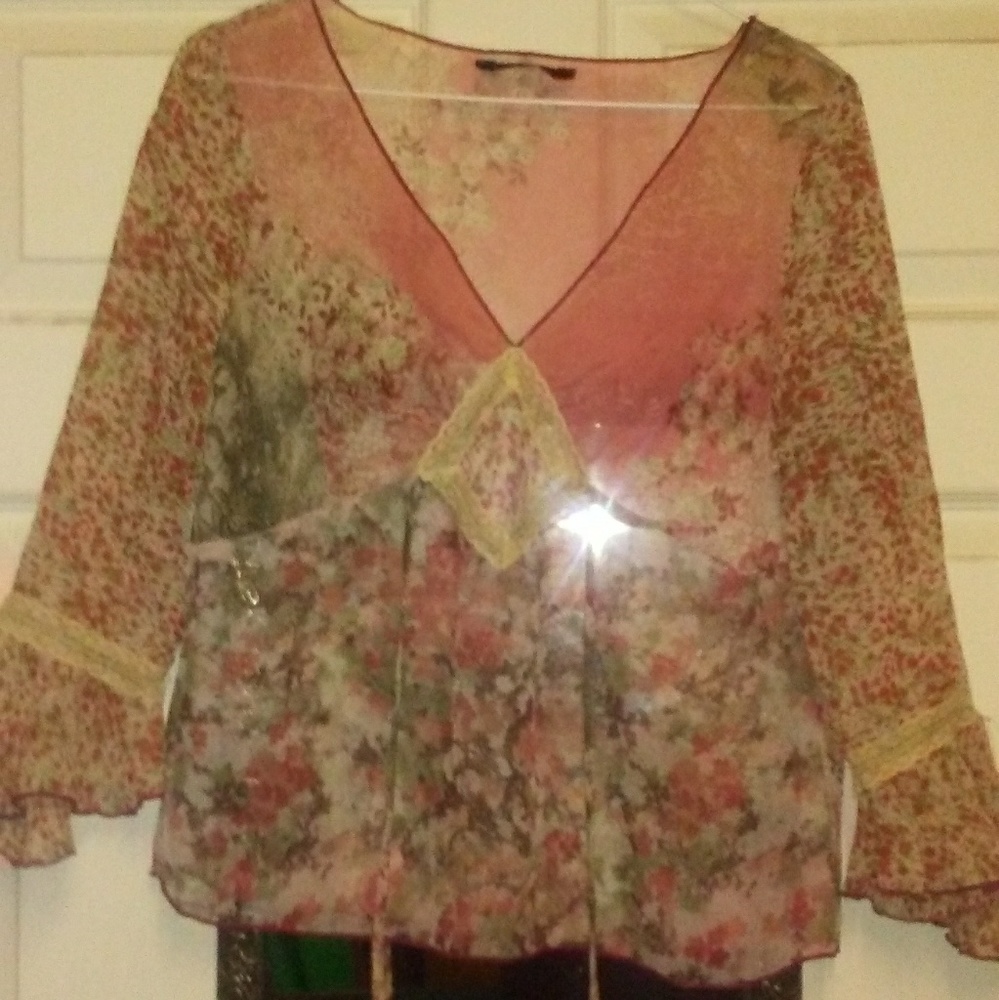 Sheer floral print and lace blouse